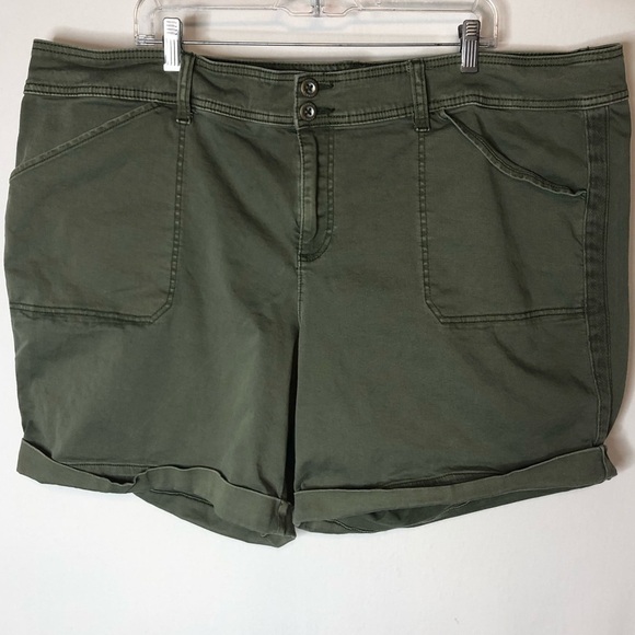 Torrid Olive Green Shorts Plus Size 26 Stretch Denim Utility Gorpcore Grunge - Picture 5 of 8